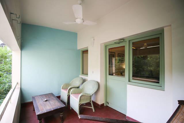 G 49 Bed & Breakfast New Delhi Buitenkant foto