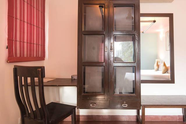 G 49 Bed & Breakfast New Delhi Buitenkant foto
