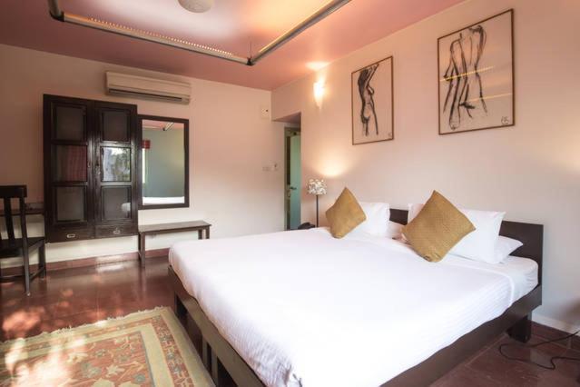 G 49 Bed & Breakfast New Delhi Buitenkant foto