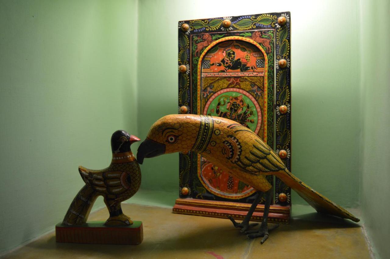 G 49 Bed & Breakfast New Delhi Buitenkant foto